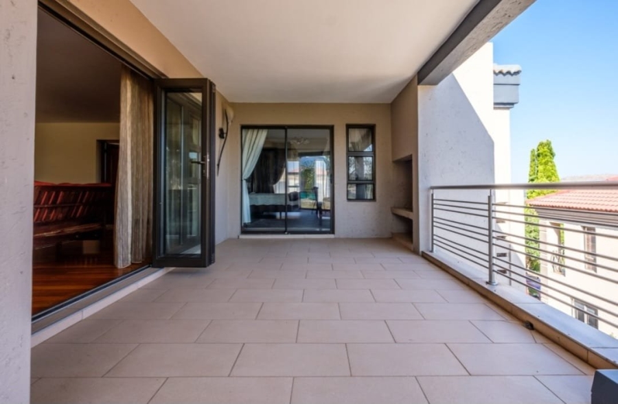To Let 4 Bedroom Property for Rent in Kosmos Ridge North West